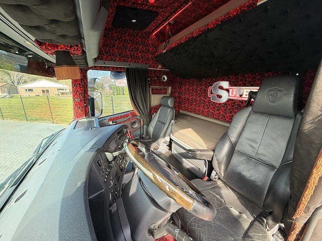 Scania - 2013 - r730 - 61-bst-4 - v8, showtruck vollucht, retarder, hydrauliek, boogie, alu wielen, leer - afbeelding 17 van  33