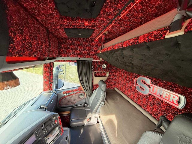 Scania - 2013 - r730 - 61-bst-4 - v8, showtruck vollucht, retarder, hydrauliek, boogie, alu wielen, leer - afbeelding 20 van  33