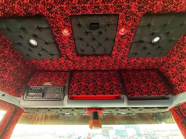 Scania - 2013 - r730 - 61-bst-4 - v8, showtruck vollucht, retarder, hydrauliek, boogie, alu wielen, leer - afbeelding 21 van  33