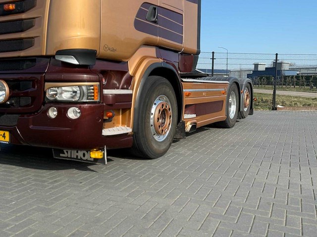 Scania - 2013 - r730 - 61-bst-4 - v8, showtruck vollucht, retarder, hydrauliek, boogie, alu wielen, leer - afbeelding 23 van  33