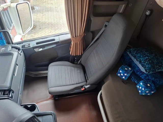 Scania - 2015 - r450 - vrachtwagen - afbeelding 2 van  32