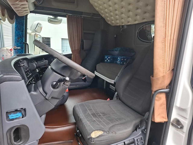 Scania - 2015 - r450 - vrachtwagen - afbeelding 12 van  32