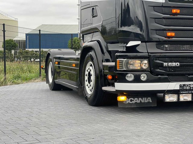 Scania - 2015 - r520 - show truck - retarder - leather seats - manuel - nl kenteken 84-bfv-4 - afbeelding 25 van  28