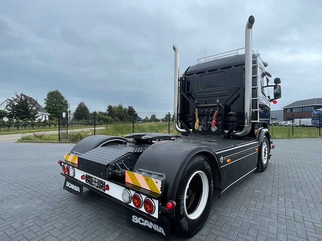 Scania - 2015 - r520 - show truck - retarder - leather seats - manuel - nl kenteken 84-bfv-4 - afbeelding 19 van  29