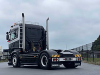 Scania - 2015 - r520 - show truck - retarder - leather seats - manuel - nl kenteken 84-bfv-4 - afbeelding 23 van  29
