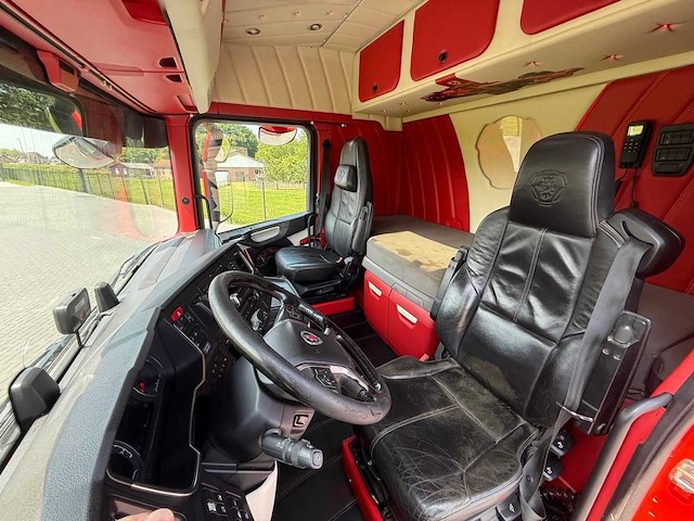 Scania - 2017 - s500 - showtruck - gestuurd - leer - 82-brz-5 - vrachtwagen - afbeelding 11 van  30