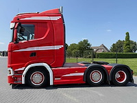 Scania - 2017 - s500 - showtruck - gestuurd - leer - 82-brz-5 - afbeelding 2 van  30