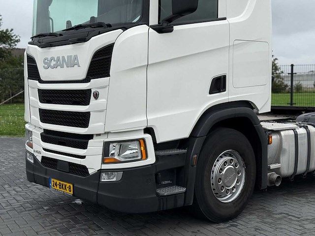 Scania - 2018 - r450 - retarder - twee tanks - gestuurde voorloper - top - vrachtwagen - afbeelding 6 van  30