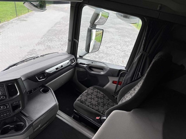 Scania - 2018 - r450 - retarder - twee tanks - gestuurde voorloper - top - vrachtwagen - afbeelding 24 van  30