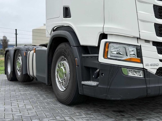 Scania - 2018 - r450 - retarder - twee tanks - gestuurde voorloper - top - vrachtwagen - afbeelding 26 van  30