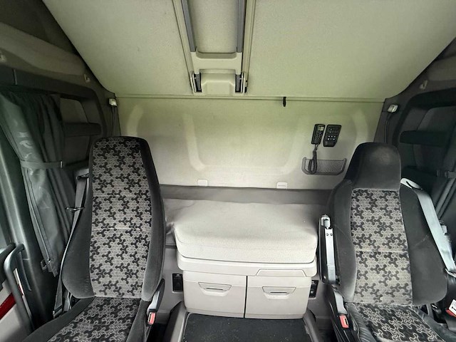 Scania - 2018 - r450 - retarder - twee tanks - gestuurde voorloper - top - vrachtwagen - afbeelding 20 van  30