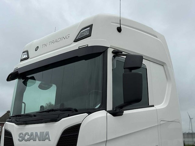 Scania - 2018 - r450 - retarder - twee tanks - gestuurde voorloper - top - vrachtwagen - afbeelding 27 van  30