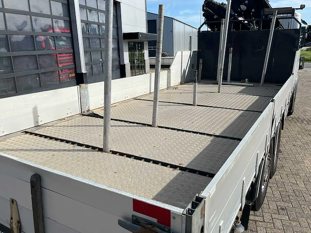 Scania - 6x2*4 - dag cabine - lll - fassi laadkraan - g410 - 2016 - vrachtwagen - afbeelding 5 van  29
