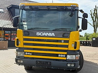 Scania - 94g 220 veegtruck - vrachtwagen - afbeelding 20 van  32