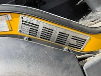 Scania - 94g 220 veegtruck - vrachtwagen - afbeelding 10 van  32
