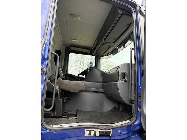 Scania - g 360 b - 2010 - 24.400l tankwagen 4 compartimenten - vrachtwagen - afbeelding 4 van  23