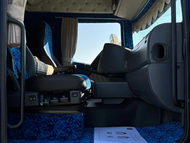 Scania - r500 v8 - showtruck - vollucht - gestuurd - retarder - 2006 - vrachtwagen - afbeelding 8 van  22