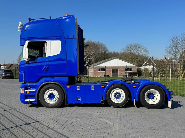 Scania - r500 v8 - showtruck - vollucht - gestuurd - retarder - 2006 - vrachtwagen - afbeelding 18 van  22
