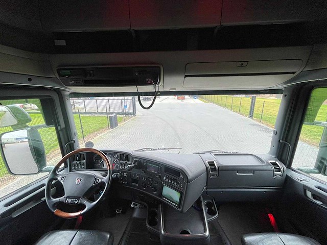 Scania - r520 - 2015 - 32-bfp-5 - flower combi, valve, completely, full air - afbeelding 27 van  47