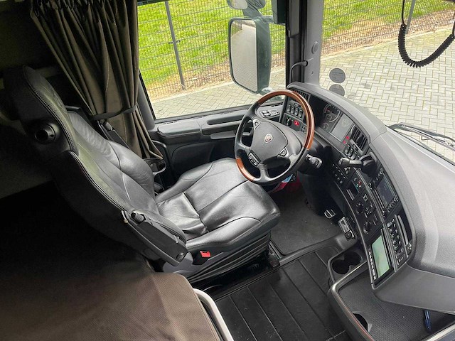 Scania - r520 - 2015 - 32-bfp-5 - flower combi, valve, completely, full air - afbeelding 28 van  47