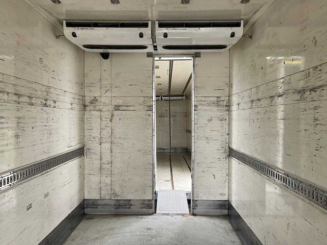 Scania - r520 - 2015 - 32-bfp-5 - flower combi, valve, completely, full air - afbeelding 39 van  47