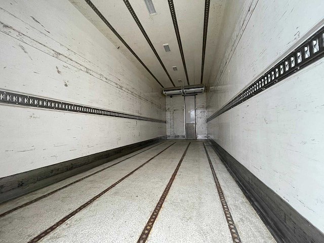 Scania - r520 - 2015 - 32-bfp-5 - flower combi, valve, completely, full air - afbeelding 40 van  47