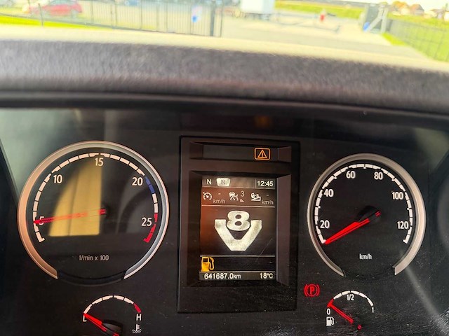 Scania - r520 - 2015 - 6x4 - bb-804-z - vrachtwagen - afbeelding 11 van  28