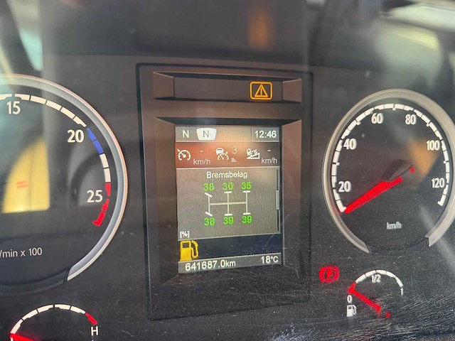 Scania - r520 - 2015 - 6x4 - bb-804-z - vrachtwagen - afbeelding 13 van  28