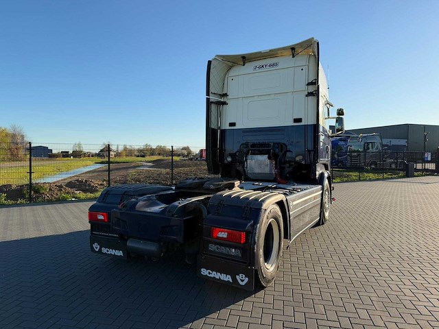 Scania - r520 - v8 - retarder - vollucht - smart 2 tacho - 2015 - vrachtwagen - afbeelding 28 van  30