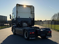Scania - r520 - v8 - retarder - vollucht - smart 2 tacho - 2015 - vrachtwagen - afbeelding 7 van  28