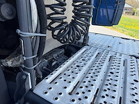 Scania - r580 - v8 - 6x2/4 - vollucht - retarder - 2017 - vrachtwagen - afbeelding 4 van  27