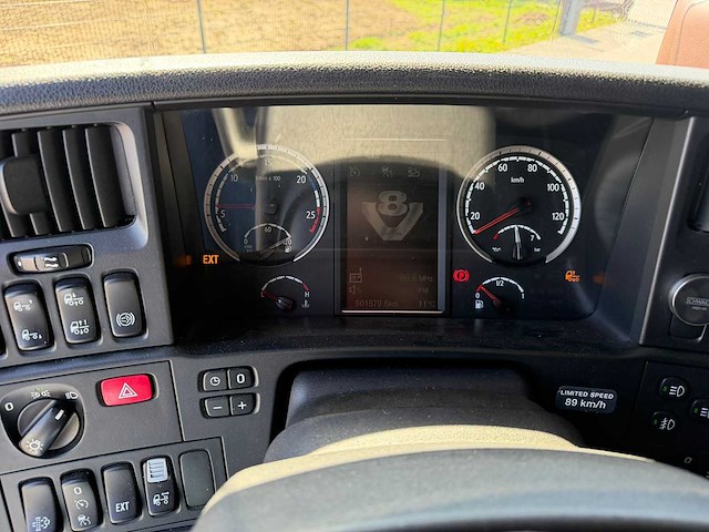 Scania - r580 - v8 - 6x2/4 - vollucht - retarder - 2017 - vrachtwagen - afbeelding 8 van  27