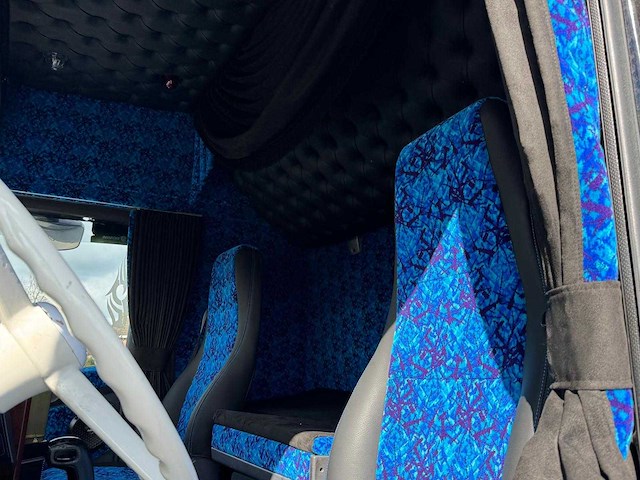 Scania - r580 v8 - showtruck - manual - retarder - boogie - 2005 - vrachtwagen - afbeelding 8 van  24