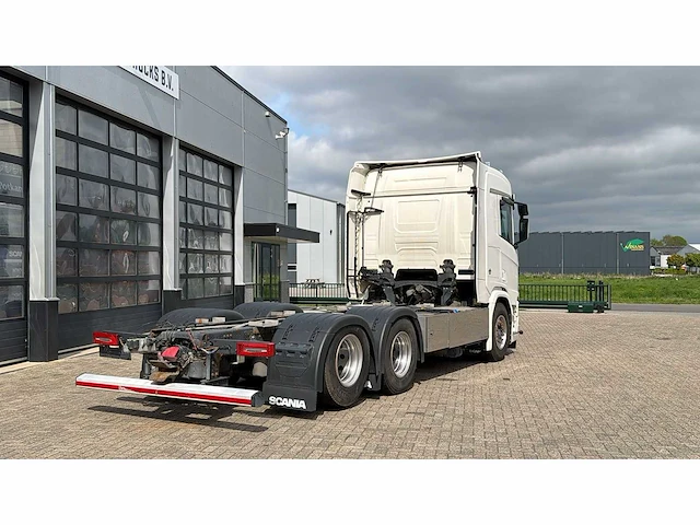 Scania - r590 - retarder - opti - lll - 2021 - vrachtwagen - afbeelding 2 van  31