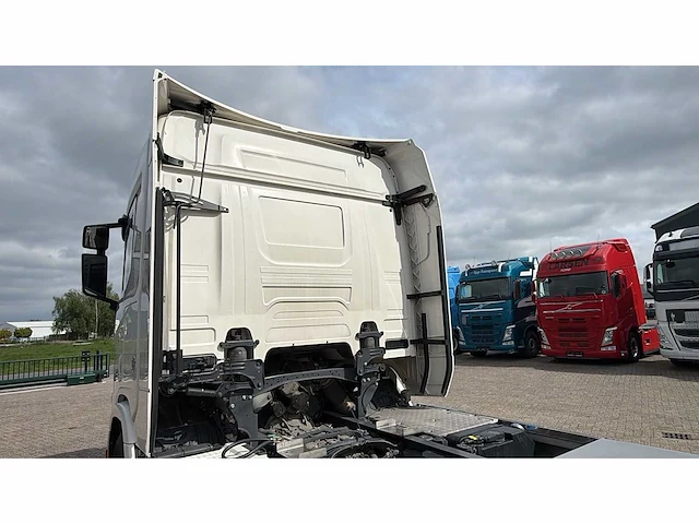 Scania - r590 - retarder - opti - lll - 2021 - vrachtwagen - afbeelding 5 van  31