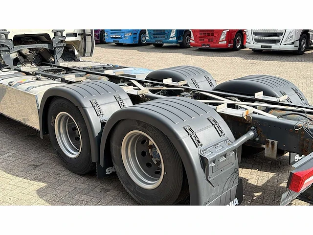 Scania - r590 - retarder - opti - lll - 2021 - vrachtwagen - afbeelding 6 van  31