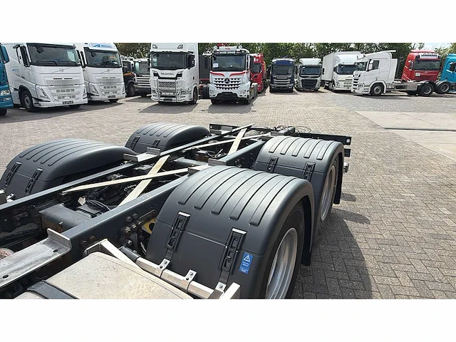 Scania - r590 - retarder - opti - lll - 2021 - vrachtwagen - afbeelding 15 van  31