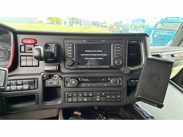 Scania - r590 - retarder - opti - lll - 2021 - vrachtwagen - afbeelding 30 van  31