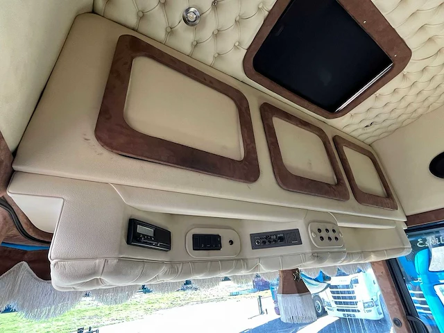 Scania - r650 - handgeschakeld - highline - retarder - lll - 2018 - vrachtwagen - afbeelding 15 van  26