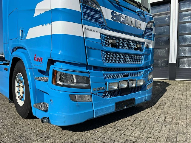 Scania - r650 - handgeschakeld - highline - retarder - lll - 2018 - vrachtwagen - afbeelding 21 van  26