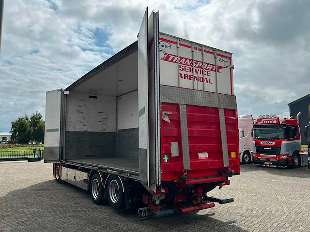 Scania - retarder - highline - opticruise - r580 - 2019 - vrachtwagen - afbeelding 2 van  31