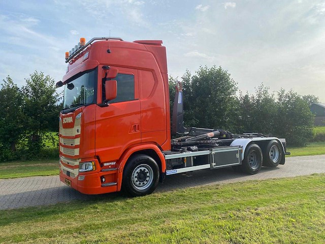 Scania - s500 - 6x2 - 25 ton haakarm - vrachtwagen - vollucht - 2019 - afbeelding 1 van  17