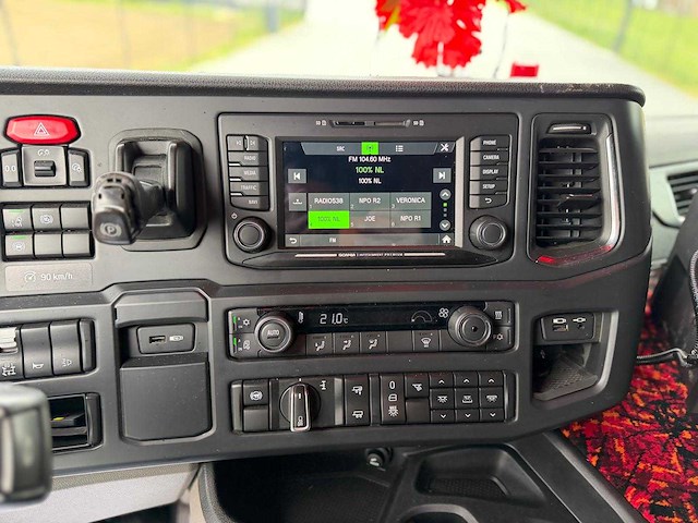 Scania - s580 - v8 - 2018 - vollucht - retarder - alcoa -24-bkn-2 - vrachtwagen - afbeelding 10 van  25