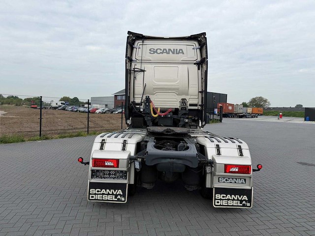 Scania - s580 - v8 - 2018 - vollucht - retarder - alcoa -24-bkn-2 - vrachtwagen - afbeelding 21 van  25