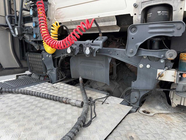 Scania - s580 - v8 - 2018 - vollucht - retarder - alcoa -24-bkn-2 - vrachtwagen - afbeelding 25 van  25