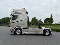 Scania - s580 - v8 - 2018 - vollucht - retarder - alcoa -24-bkn-2 - vrachtwagen - afbeelding 24 van  25