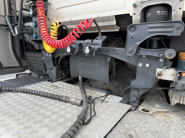 Scania - s580 - v8 - 2018 - vollucht - retarder - alcoa -24-bkn-2 - vrachtwagen - afbeelding 25 van  25