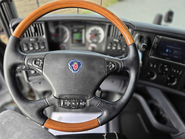 Scania - vol adr -alcoa - 3.15 wb r520 v8 - leer 2015 - vrachtwagen - afbeelding 3 van  16