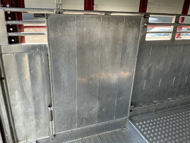 Scania 124g 420 veetransport vrachtwagen - afbeelding 32 van  40