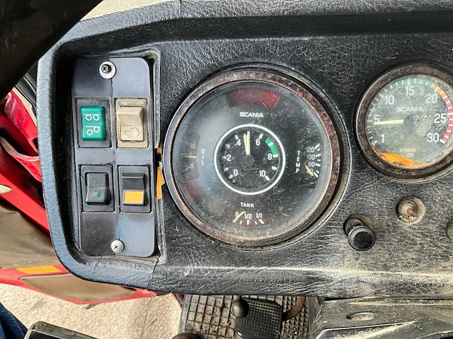 Scania 141 - v8 - vrachtwagen - 1985 - afbeelding 19 van  37